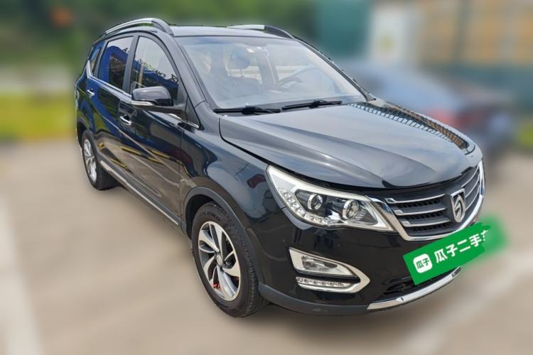 Used Baojun 560 2016 1.8L iAMT Luxury Model Front Right 45 Deg