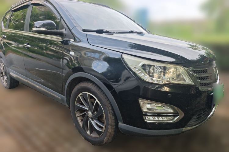 Used Baojun 560 2016 1.8L Manual Luxury Edition Front Right 45 Deg