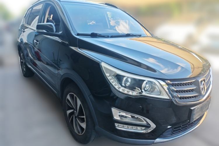 Used Baojun 560 2016 1.8L Manual Luxury Edition Front Right 45 Deg