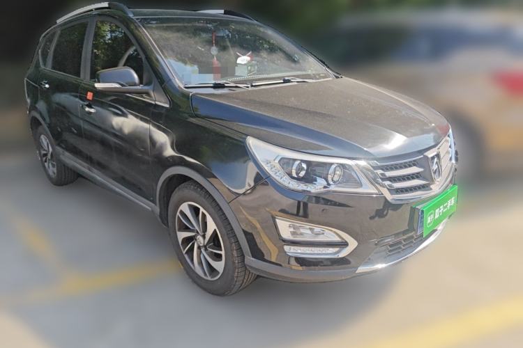 Used Baojun 560 2016 1.8L Manual Luxury Edition Front Right 45 Deg