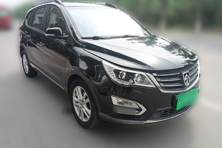 Used Baojun 560 2016 1.8L Manual Comfort Edition Front Right 45 Deg