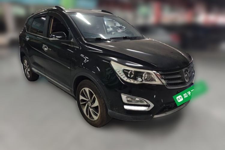 Used Baojun 560 2016 1.8L iAMT Luxury Model Front Right 45 Deg