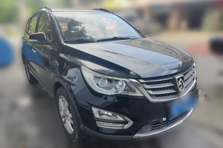 Used Baojun 560 2016 1.8L Manual Elite Edition Front Right 45 Deg