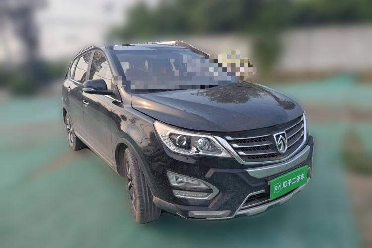 Used Baojun 560 2016 1.8L Manual Luxury Edition Front Right 45 Deg