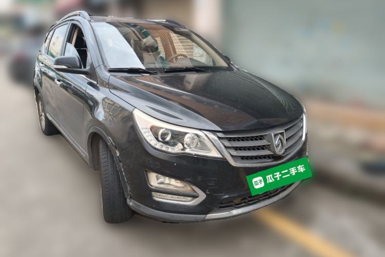 Used Baojun 560 2016 1.8L Manual Elite Edition Front Right 45 Deg