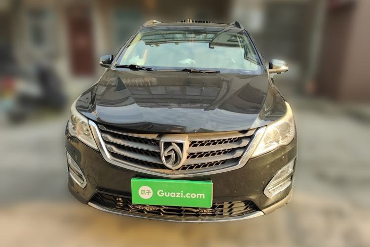 Used Baojun 560 2016 1.8L Manual Luxury Edition Front