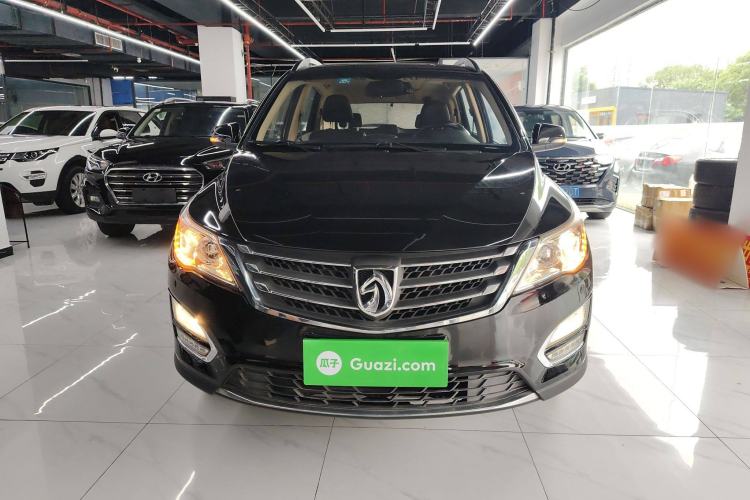 Used Baojun 560 2016 1.8L Manual Luxury Edition Front