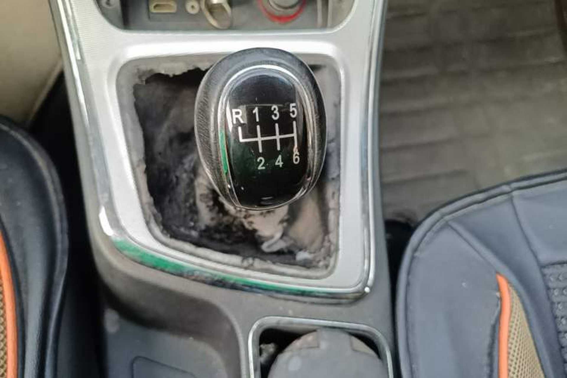 Used Baojun 560 2016 1.8L Manual Luxury Edition Gear Lever