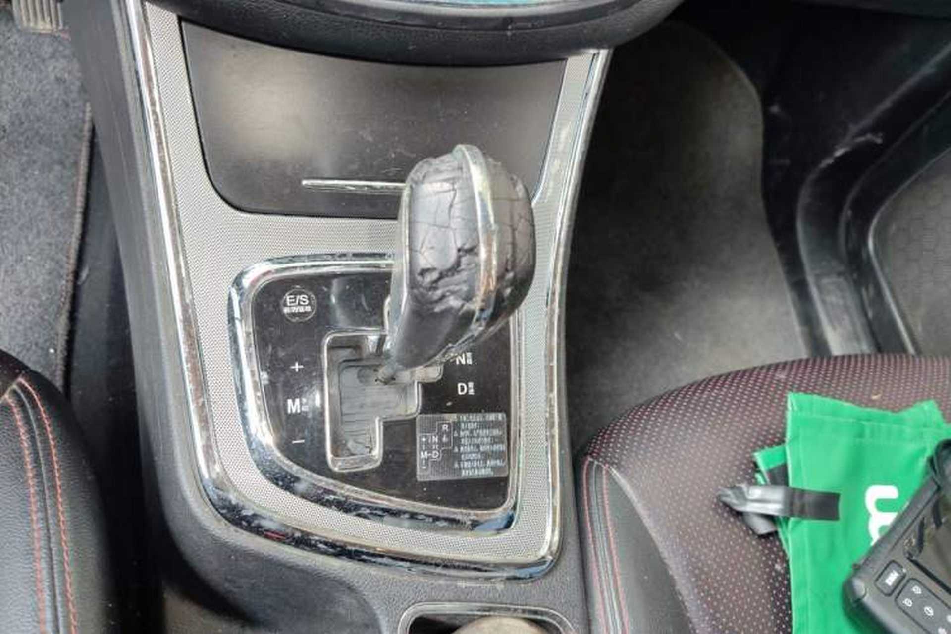 Used Baojun 560 2016 1.8L iAMT Luxury Model Gear Lever