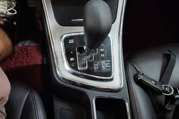 Used Baojun 560 2016 1.8L iAMT Luxury Model Gear Lever