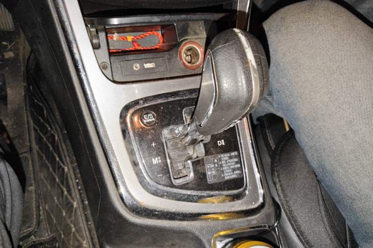 Used Baojun 560 2016 1.8L iAMT Luxury Model Gear Lever