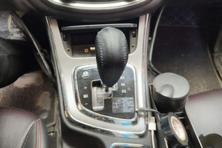 Used Baojun 560 2016 1.8L iAMT Luxury Model Gear Lever