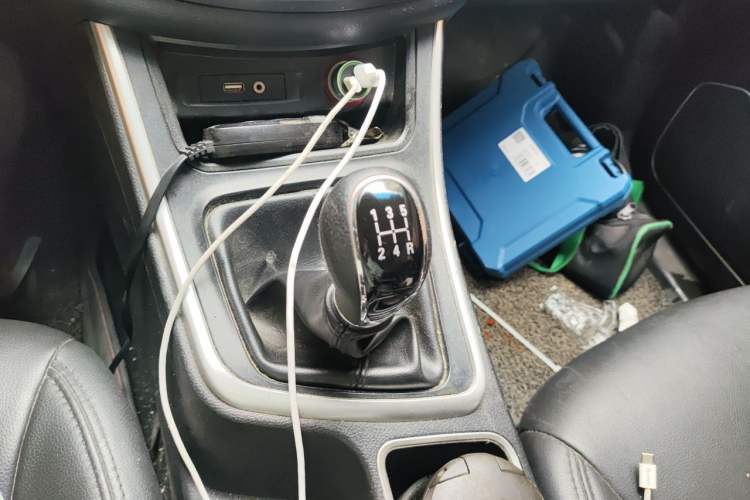 Used Baojun 560 2016 1.8L Manual Value Edition Gear Lever