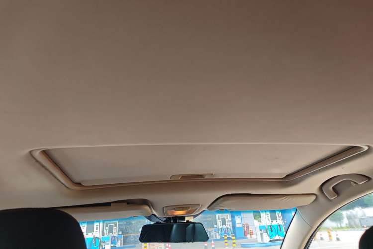 Used Baojun 560 2016 1.8L iAMT Luxury Model Headliner