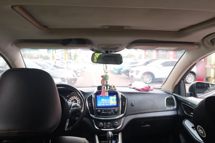 Used Baojun 560 2016 1.8L iAMT Luxury Model Headliner