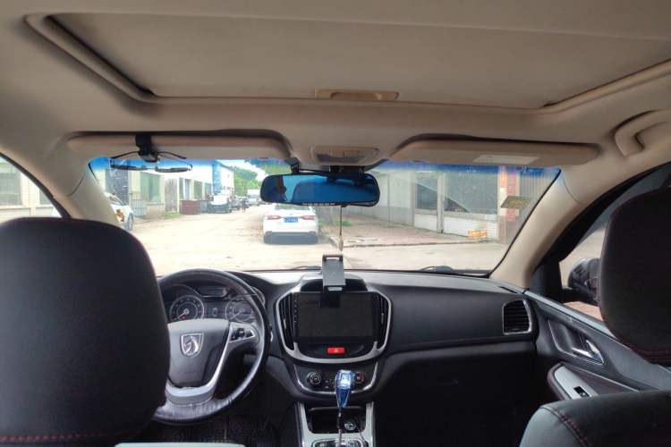 Used Baojun 560 2016 1.8L iAMT Luxury Model Headliner