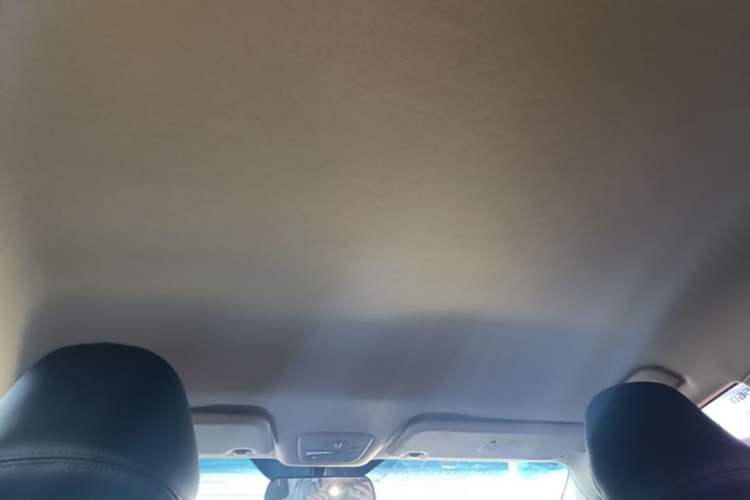Used Baojun 560 2016 1.8L iAMT Elite Edition Headliner