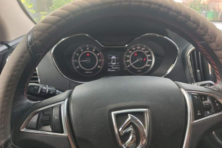 Used Baojun 560 2016 1.5T Manual Luxury Model Instrument Cluster