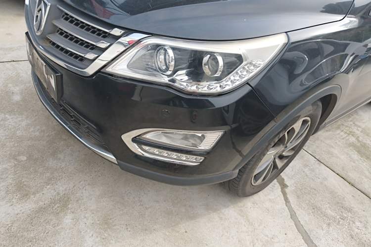Used Baojun 560 2016 1.8L Manual Luxury Edition Left Front Headlight