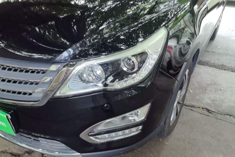 Used Baojun 560 2016 1.5T Manual Luxury Model Left Front Headlight