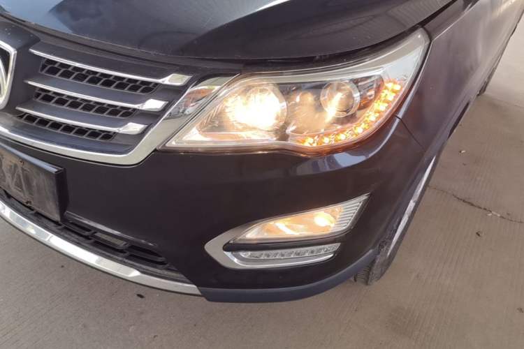 Used Baojun 560 2016 1.8L iAMT Elite Edition Left Front Headlight