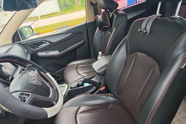 Used Baojun 560 2016 1.8L iAMT Luxury Model Left Front Seat