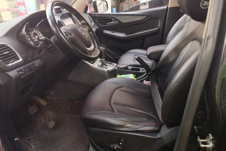 Used Baojun 560 2016 1.8L iAMT Luxury Model Left Front Seat