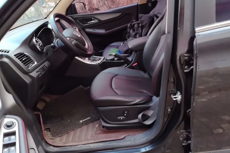 Used Baojun 560 2016 1.8L iAMT Luxury Model Left Front Seat