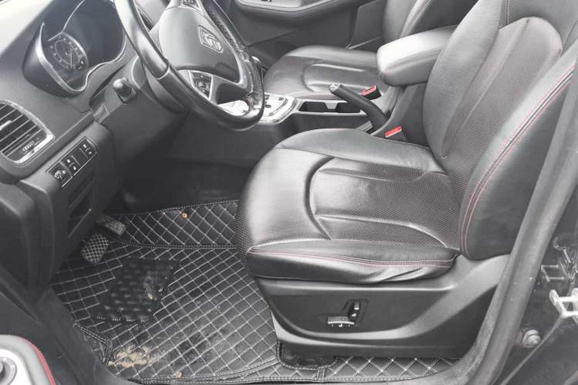 Used Baojun 560 2016 1.8L iAMT Luxury Model Left Front Seat