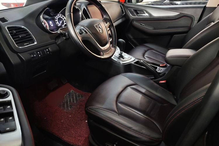 Used Baojun 560 2016 1.8L iAMT Luxury Model Left Front Seat