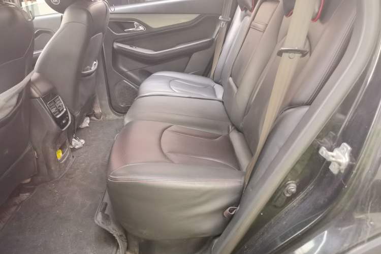 Used Baojun 560 2016 1.8L iAMT Luxury Model Left Rear Seat