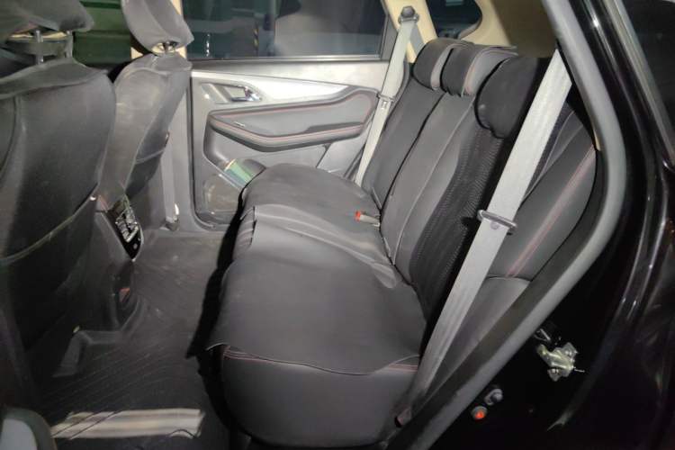 Used Baojun 560 2016 1.5T Manual Luxury Model Left Rear Seat