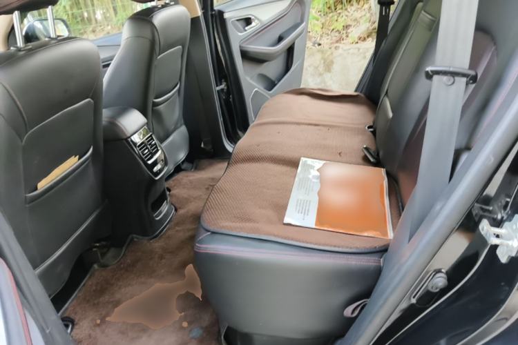 Used Baojun 560 2016 1.8L iAMT Luxury Model Left Rear Seat