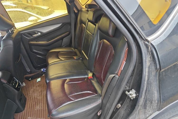 Used Baojun 560 2016 1.8L Manual Luxury Edition Left Rear Seat