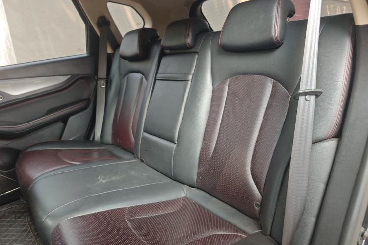 Used Baojun 560 2016 1.5T Manual Luxury Model Left Rear Seat