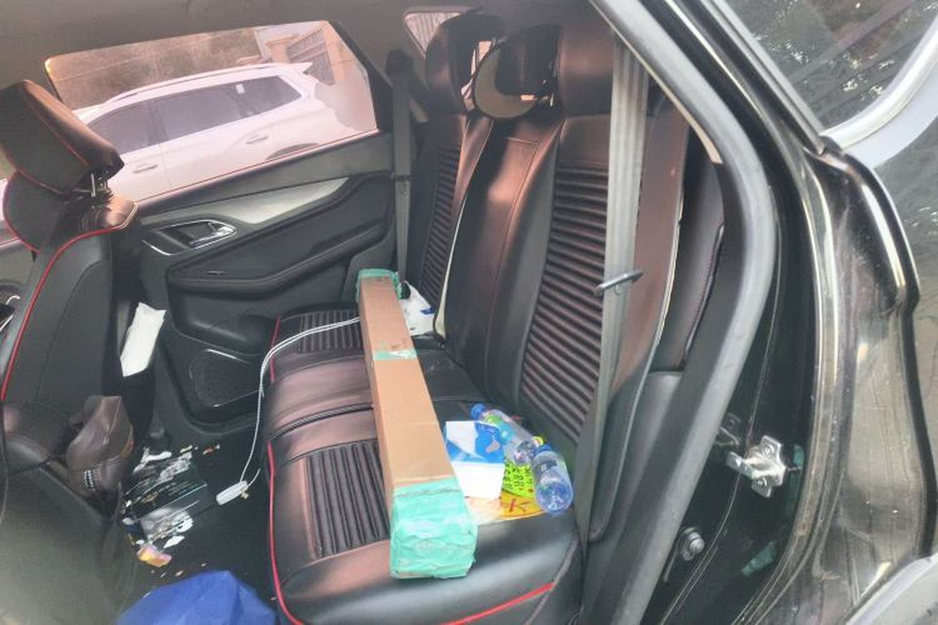 Used Baojun 560 2016 1.8L iAMT Luxury Model Left Rear Seat