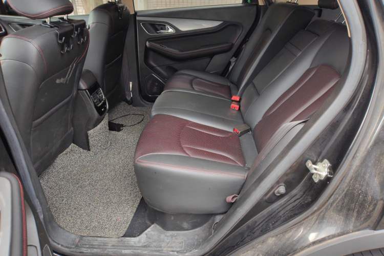 Used Baojun 560 2016 1.8L iAMT Luxury Model Left Rear Seat