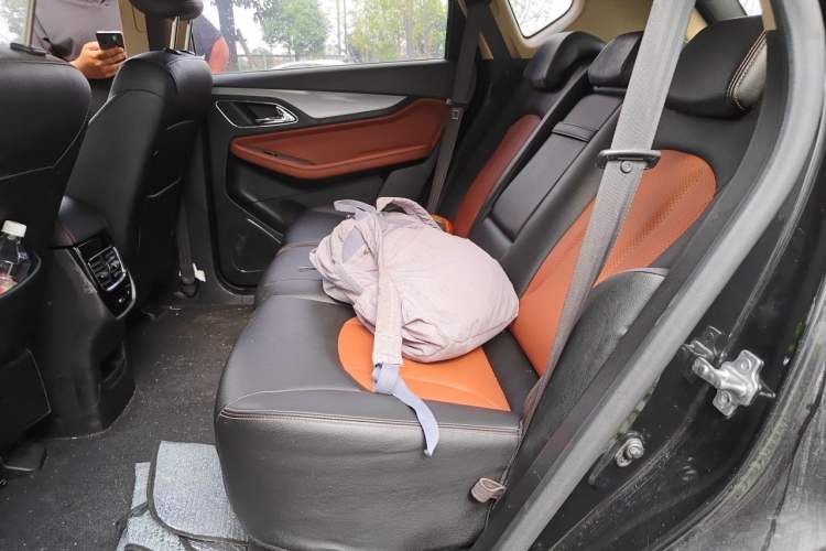 Used Baojun 560 2016 1.8L iAMT Elite Edition Left Rear Seat