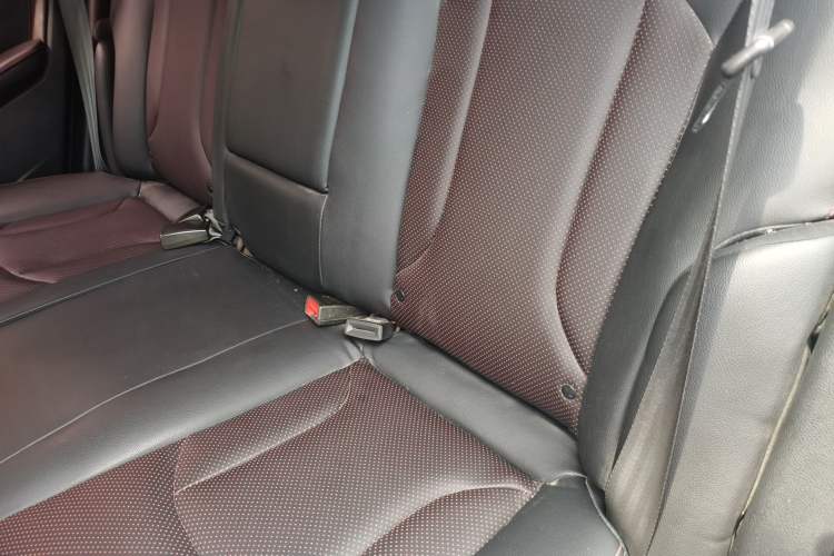 Used Baojun 560 2016 1.8L Manual Luxury Edition Left Rear Seat