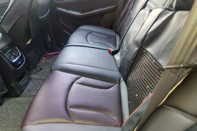 Used Baojun 560 2016 1.5T Manual Luxury Model Left Rear Seat