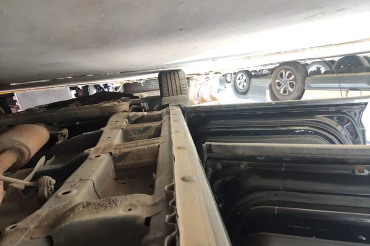 Used Baojun 560 2016 1.5T Manual Comfort Edition Left Side Sill