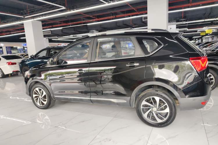 Used Baojun 560 2016 1.8L Manual Luxury Edition Left Side