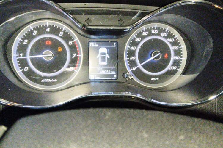 Used Baojun 560 2016 1.8L Manual Elite Edition Odometer Close Up