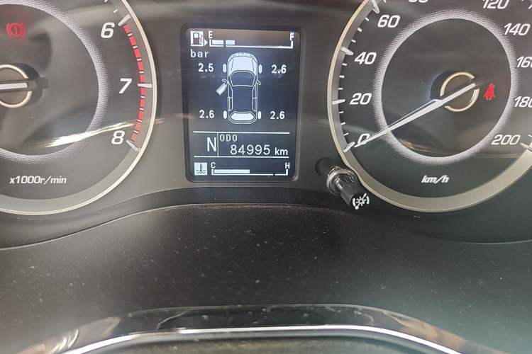 Used Baojun 560 2016 1.8L iAMT Luxury Model Odometer Close Up
