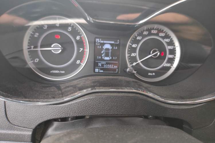 Used Baojun 560 2016 1.8L iAMT Luxury Model Odometer Close Up