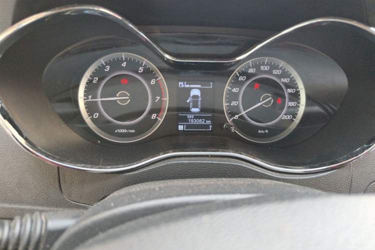 Used Baojun 560 2016 1.8L Manual Elite Edition Odometer Close Up
