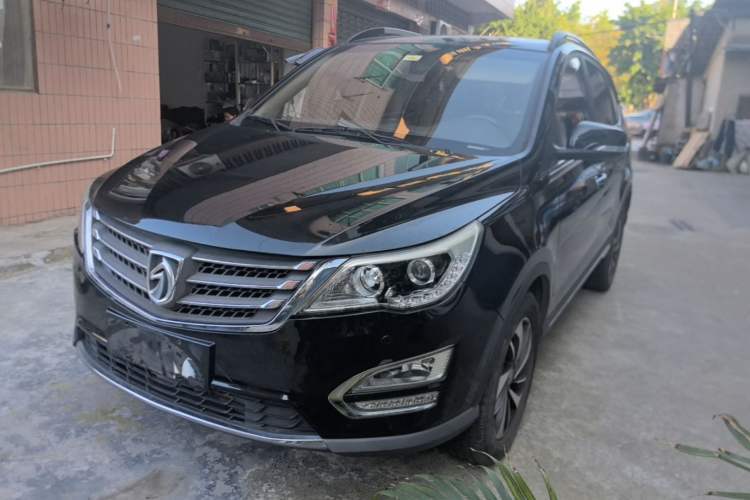 Used Baojun 560 2016 1.8L Manual Luxury Edition Guazi used car, China used car export, Used car for sale, Used  cars, Cheapest cars for sale