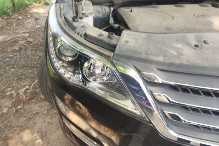 Used Baojun 560 2016 1.8L iAMT Luxury Model Right Front Headlight