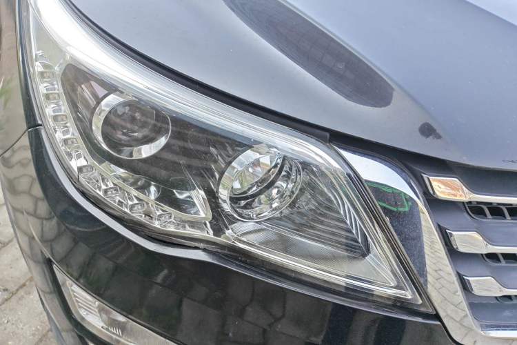 Used Baojun 560 2016 1.8L Manual Elite Edition Right Front Headlight