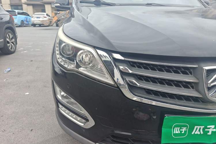 Used Baojun 560 2016 1.8L iAMT Luxury Model Right Front Headlight